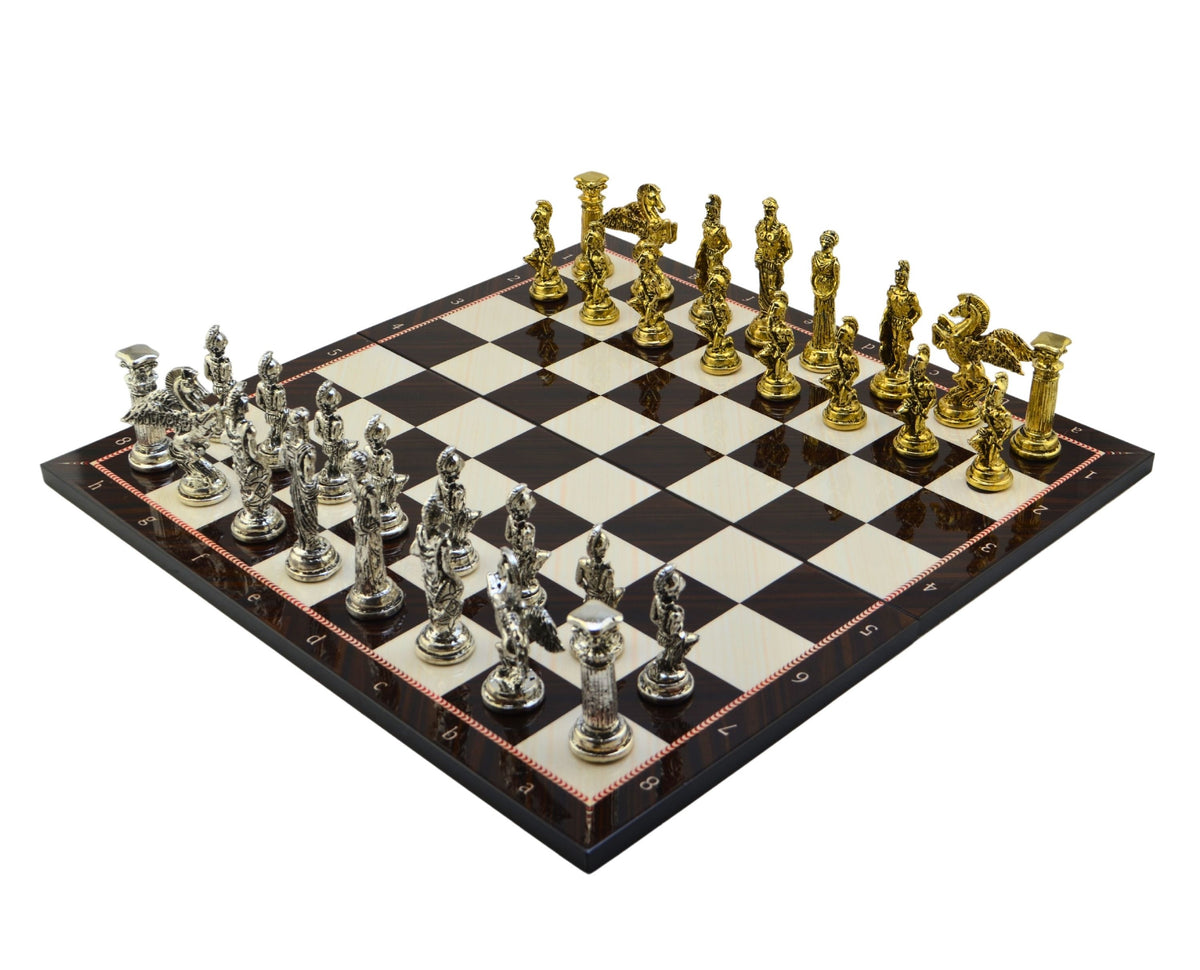 Pegasus Figürlü Metal Satranç Takımı Büyük Boy – Katlanır Ceviz Desenli MDF Satranç Tahtası, 43x43 cm
