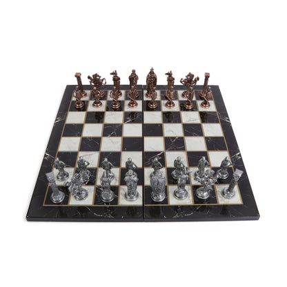 İngiliz Kraliyeti Metal Satranç Takımı – Mermer Desenli Katlanır MDF Satranç Tahtası, 43 x 43 cm